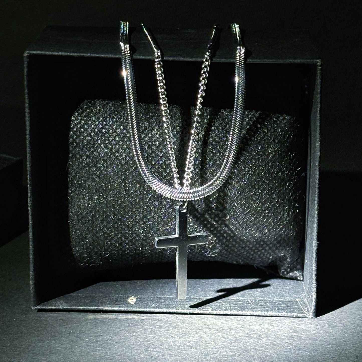 ETERNAL CROSS CHAIN - AUREN